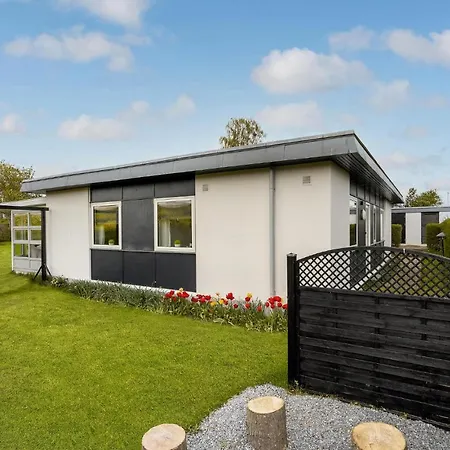 Сasa de vacaciones Cozy In With Kitchen Nordborg