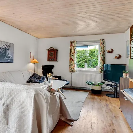 Fantastisk Hjem I Med Køkken Nordborg